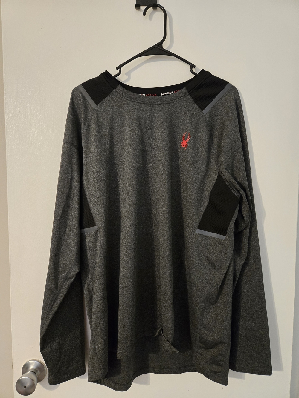 Spyder Active Men’s Performance Long Sleeve Shirt Gray Black Large